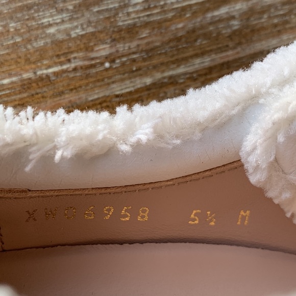 Stuart Weitzman Fringe Coverstory - Picture 8 of 14